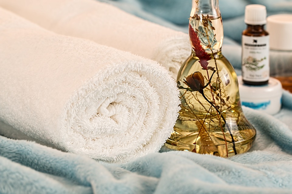 Head To Toe DIY Spa Treatments To Do At Home