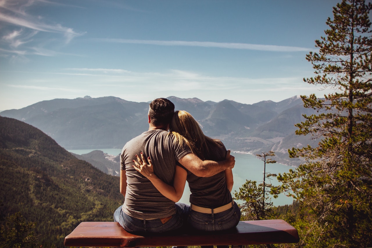 3 Ways To Share Your Love Of The Outdoors With Your Significant Other